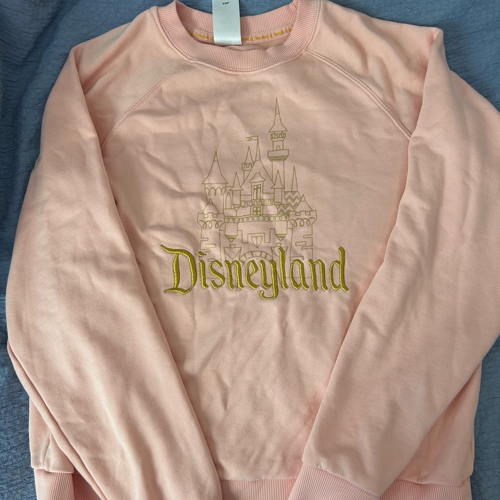 Disneyland sweater - excellent condition